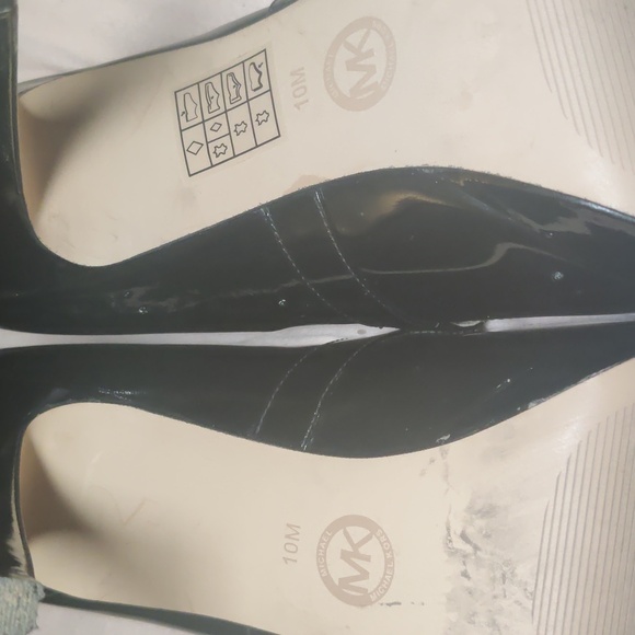 Michael Kors Patent leather Mary Jane Heels-Size 10M - Picture 8 of 8